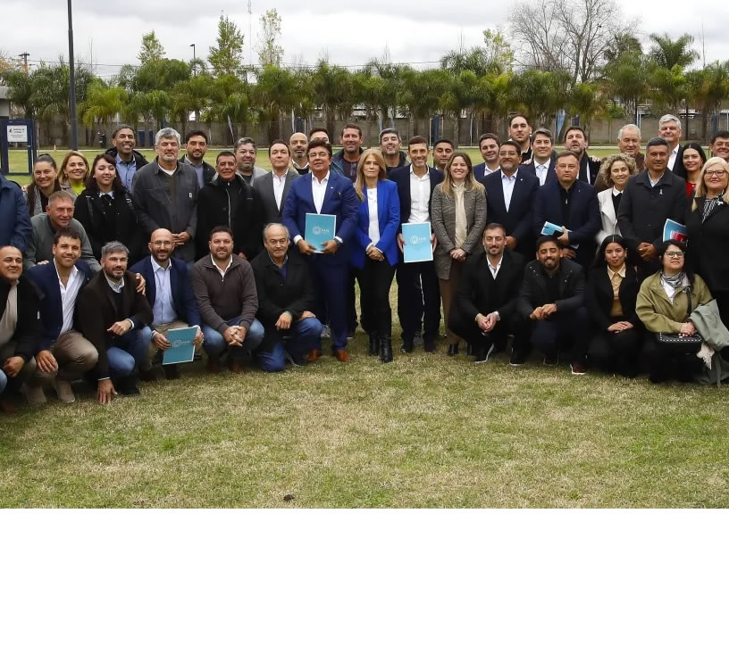 Intendentes desconectados y una interna que desgasta: el desafío del peronismo frente al voto desencantado